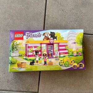 LEGO Friends Pet Adoption Center - Pink, Green, and Yellow